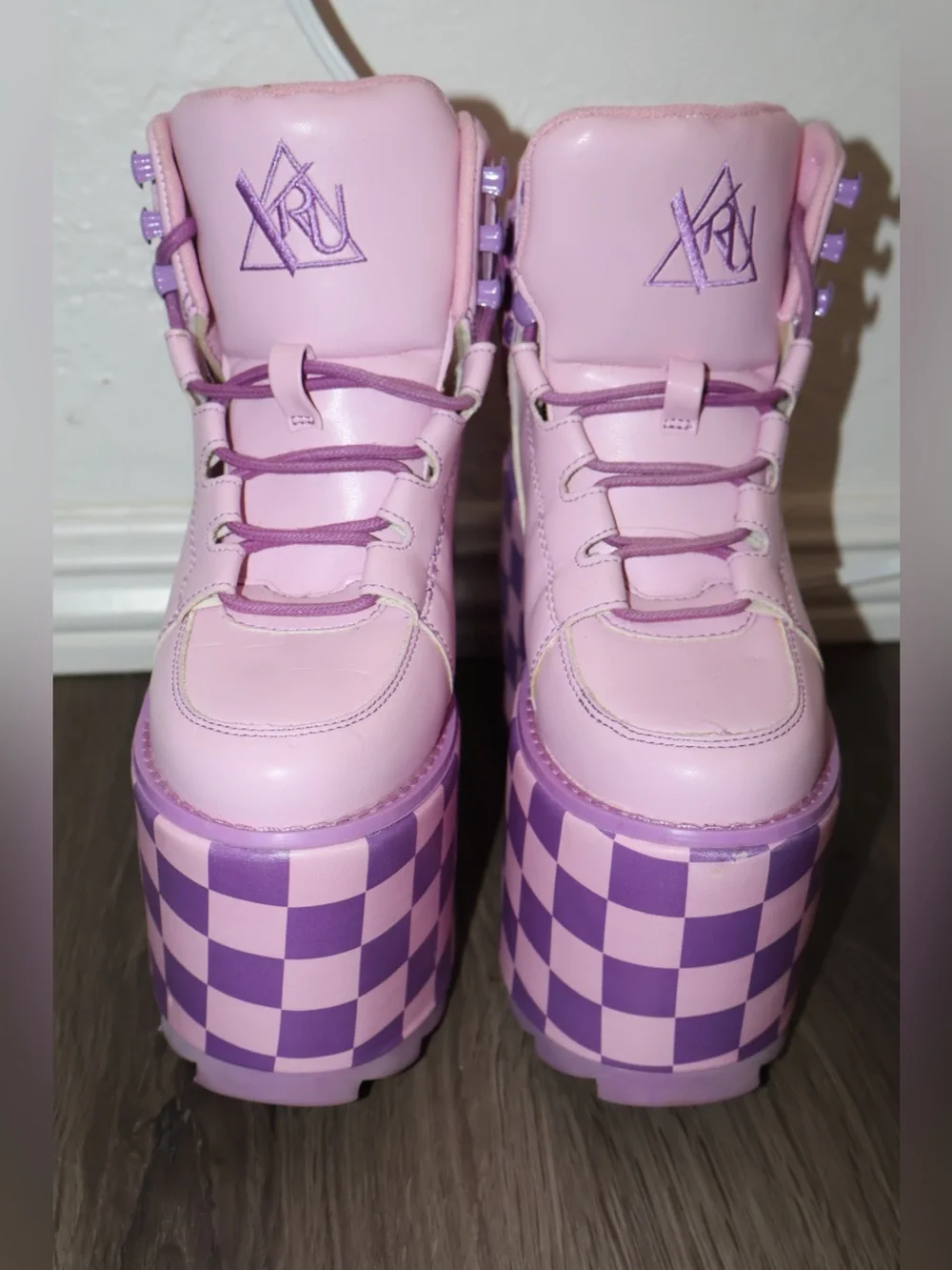 womens YRU pair of pink and purple checkered platform high-top sneakers Size 5